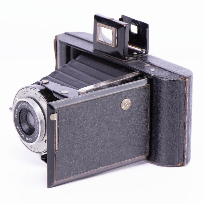 Kodak Six-20 Folding Brownie Camera | Anaston 100mm f6.3 lens | 1948 - 1954