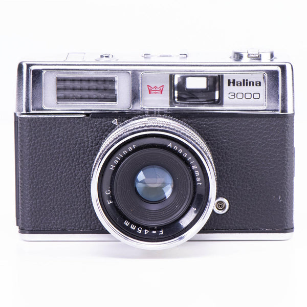 Halina 3000 Camera | 45mm f2.8 lens | White | Hong Kong | 1974 | Not working