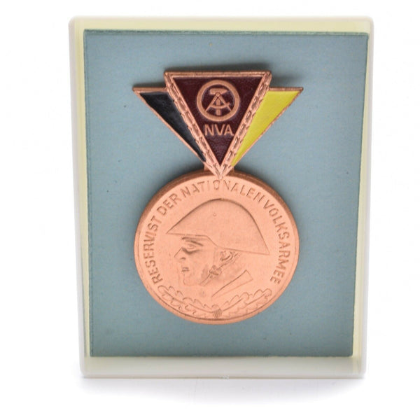East German GDR Nva Military Army Bronze Reservist Medal Badge